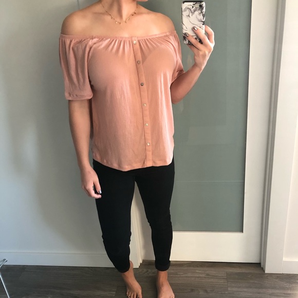 NWOT Light Pink Flowy Top - Picture 3 of 3